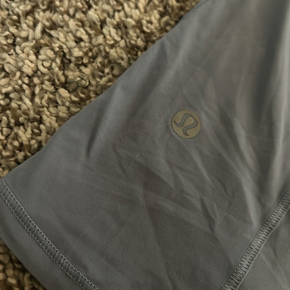 Lululemon Seek the Heat Short Sleeve - Picture 3 of 11